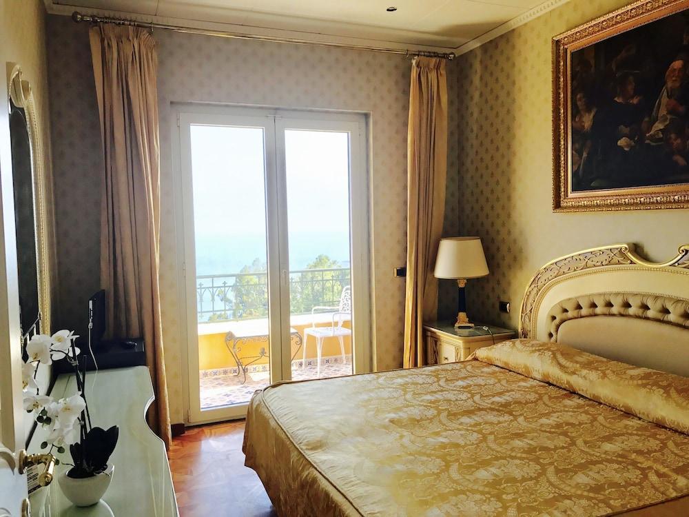 Hotel Villa Riis ตาออร์มินา ภายนอก รูปภาพ