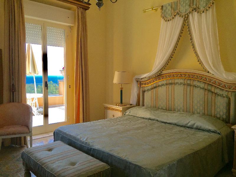 Hotel Villa Riis ตาออร์มินา ภายนอก รูปภาพ