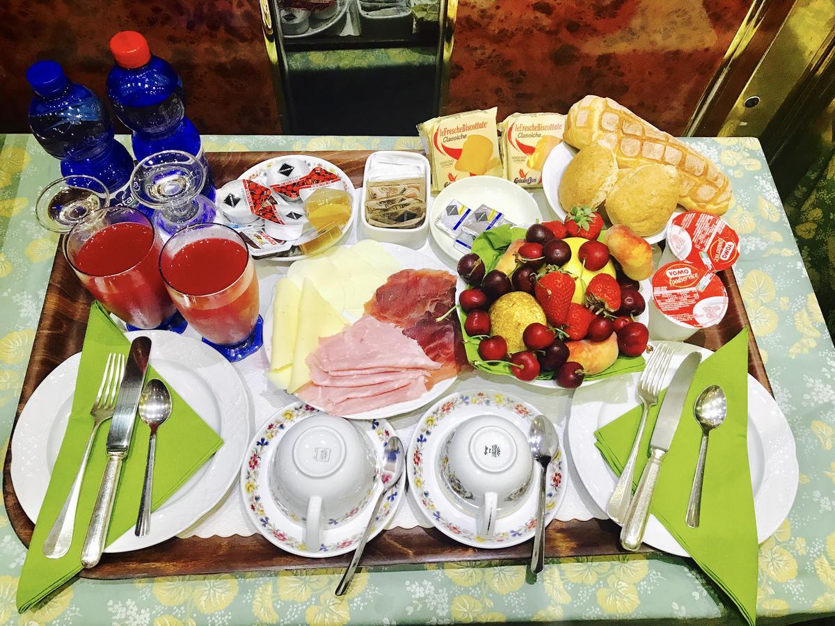 Hotel Villa Riis ตาออร์มินา ภายนอก รูปภาพ