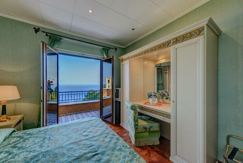 Hotel Villa Riis ตาออร์มินา ภายนอก รูปภาพ