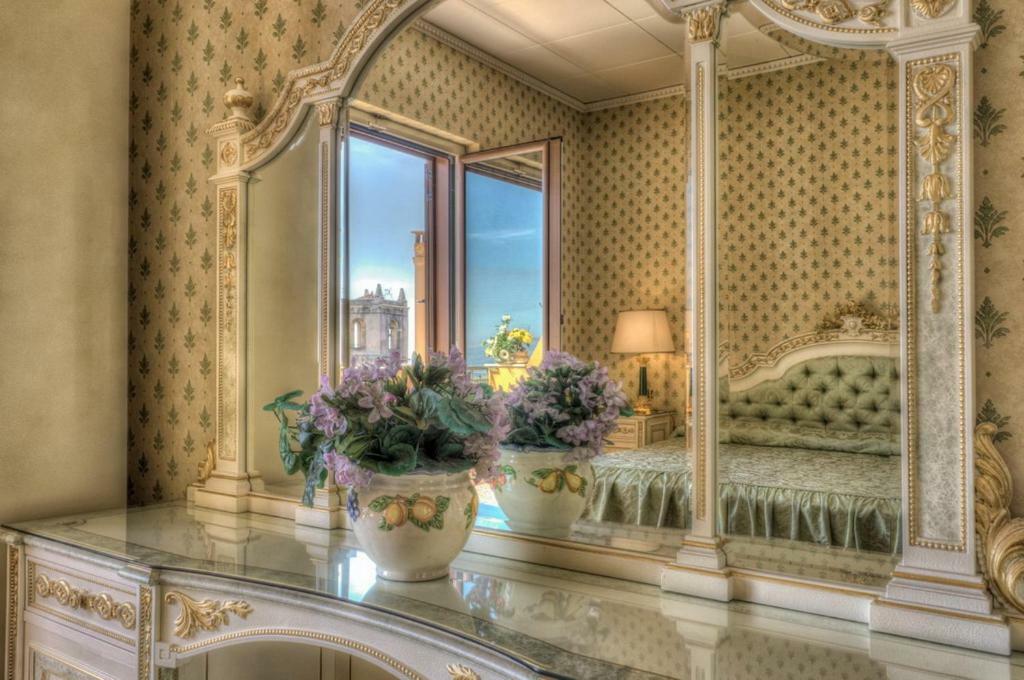 Hotel Villa Riis ตาออร์มินา ภายนอก รูปภาพ